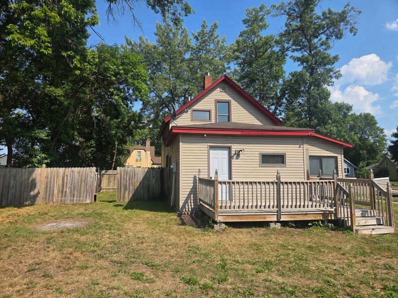 31 Ripley St E, Litchfield, MN 55355