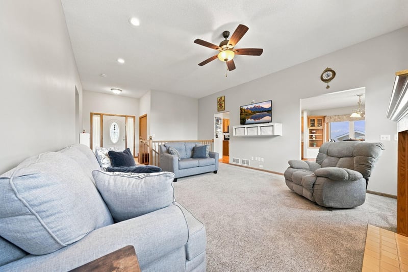 18824 Excalibur Trl, Farmington, MN 55024