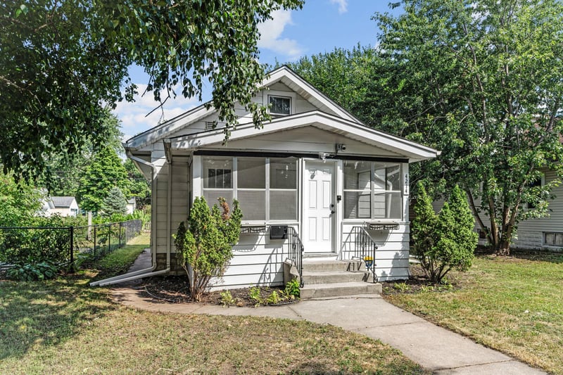 4214 Vincent Ave N, Minneapolis, MN 55412