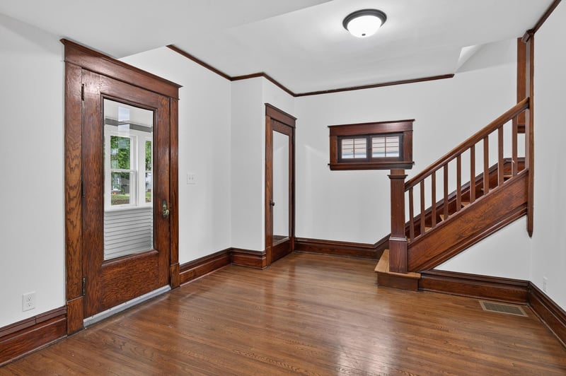 2162 Dayton Ave, Saint Paul, MN 55104