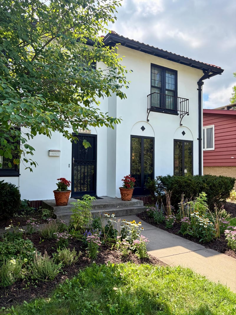 2907 E Minnehaha Pw, Minneapolis, MN 55417