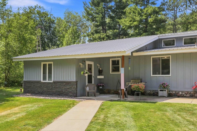 26651 Riverview Dr, Mora, MN 55051