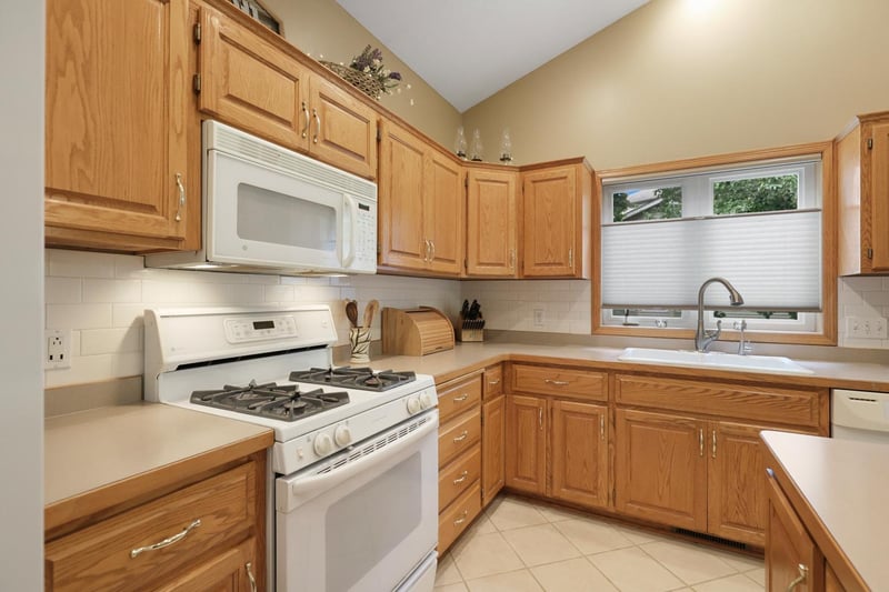 18949 Embry Ave, Farmington, MN 55024