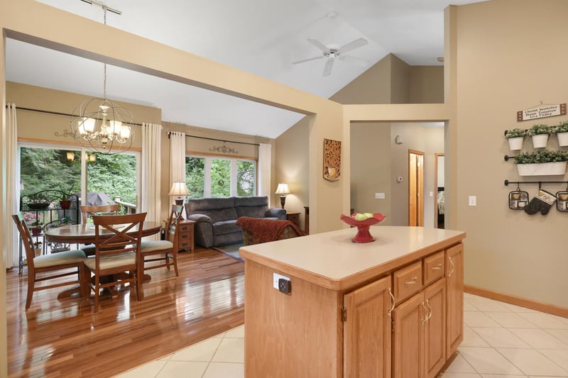 18949 Embry Ave, Farmington, MN 55024