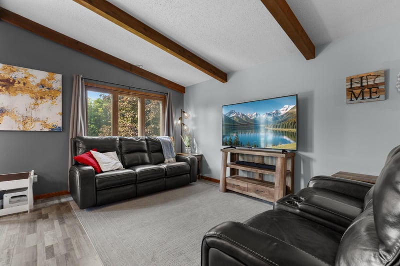316 7th St NW, Byron, MN 55920