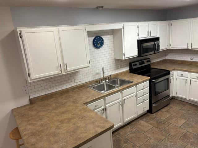 4856 Helena Ln N #11, Oakdale, MN 55128
