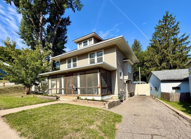1030 West Ave, Red Wing, MN 55066