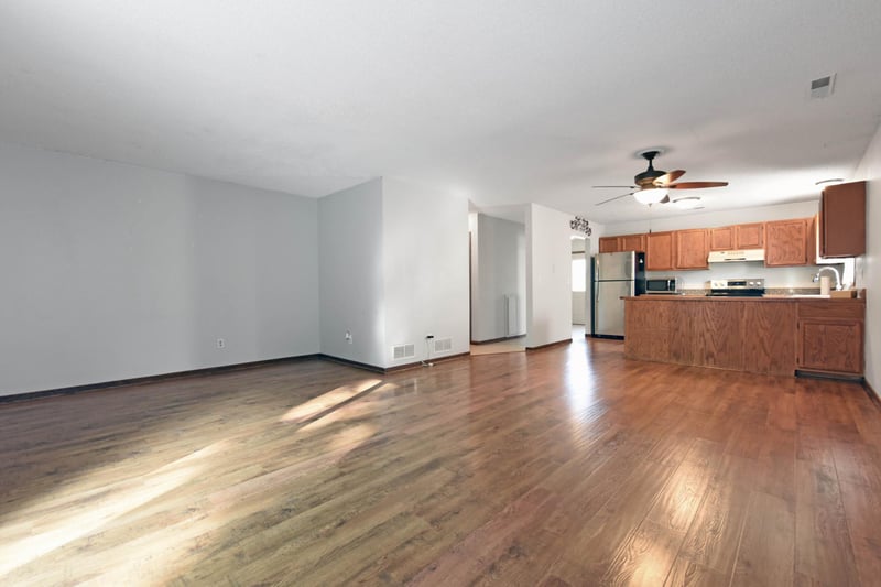 6781 Sherwood Rd, Woodbury, MN 55125