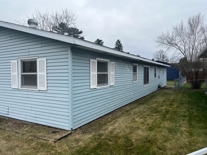 104 12th Ave S, Onalaska, WI 54650