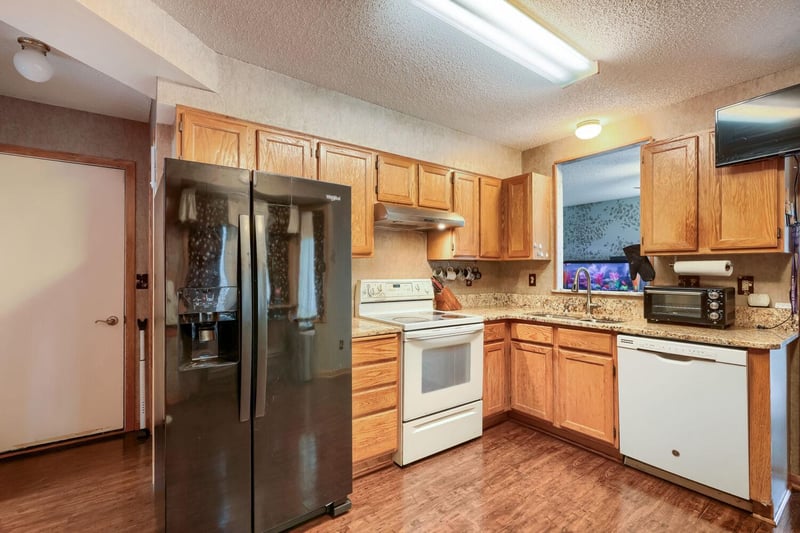 8731 Bechtel Ave #136, Inver Grove Heights, MN 55076