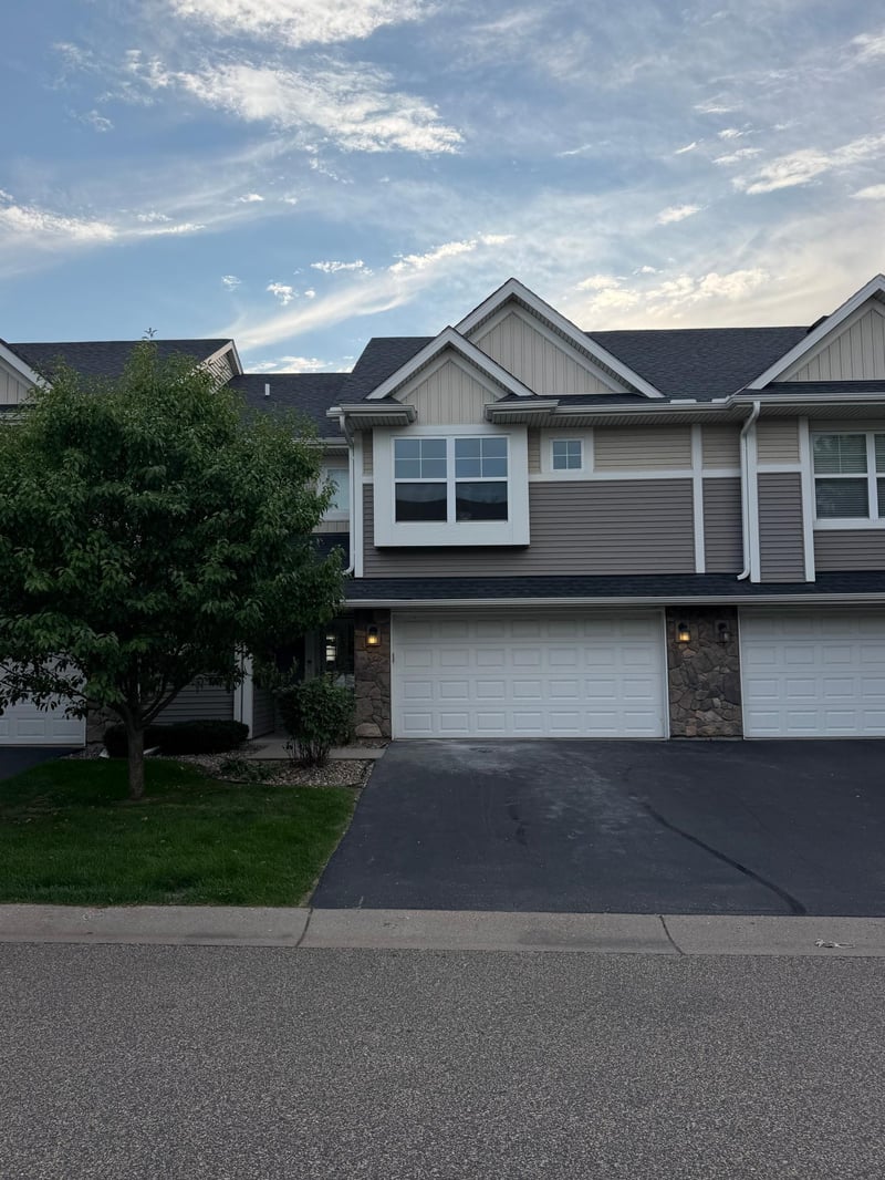 3278 Lakewood Trl, Woodbury, MN 55129