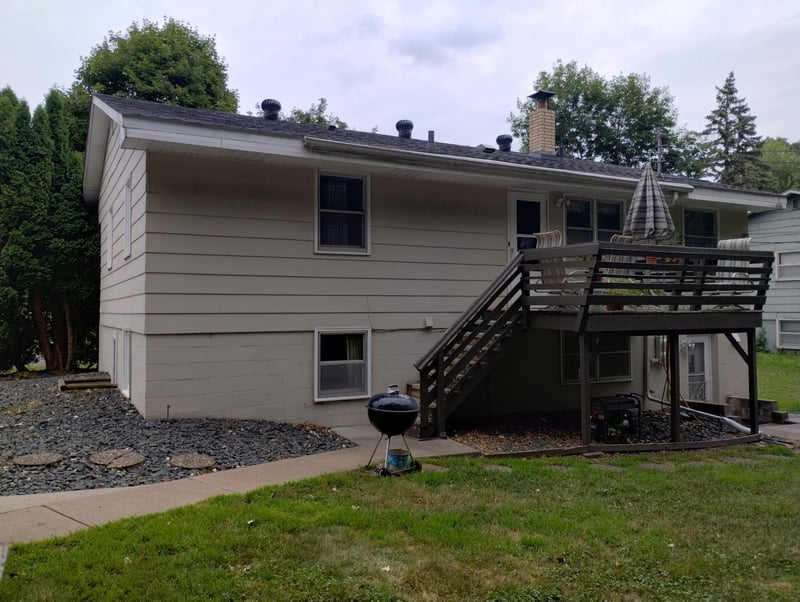 1655 Mcafee St, Saint Paul, MN 55106