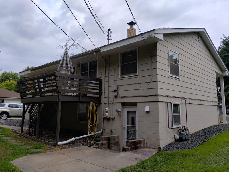 1655 Mcafee St, Saint Paul, MN 55106