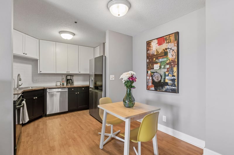 3131 Excelsior Blvd #512, Minneapolis, MN 55416