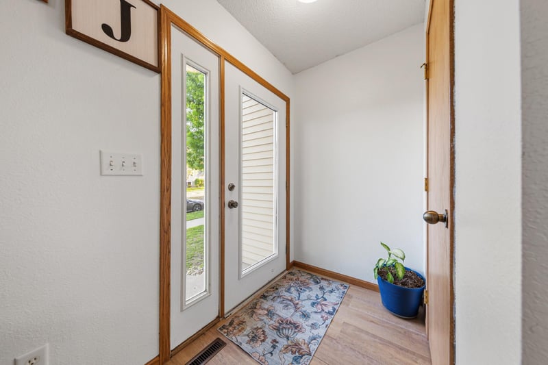 601 Bassford St, Saint Peter, MN 56082