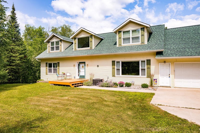 26644 Baich Rd, Bovey, MN 55709