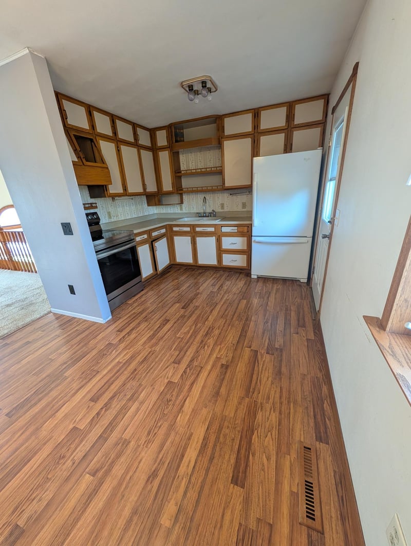 404 Kim Ln, Owatonna, MN 55060