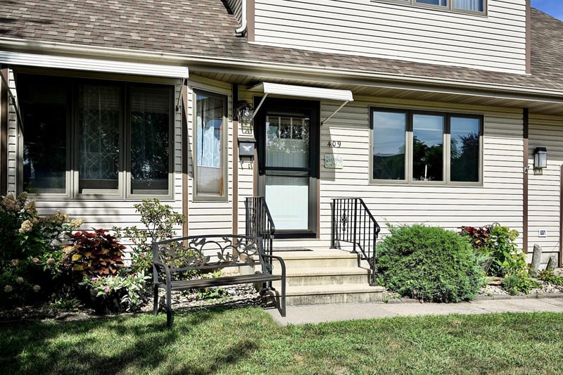 409 Olmstead St, Winona, MN 55987