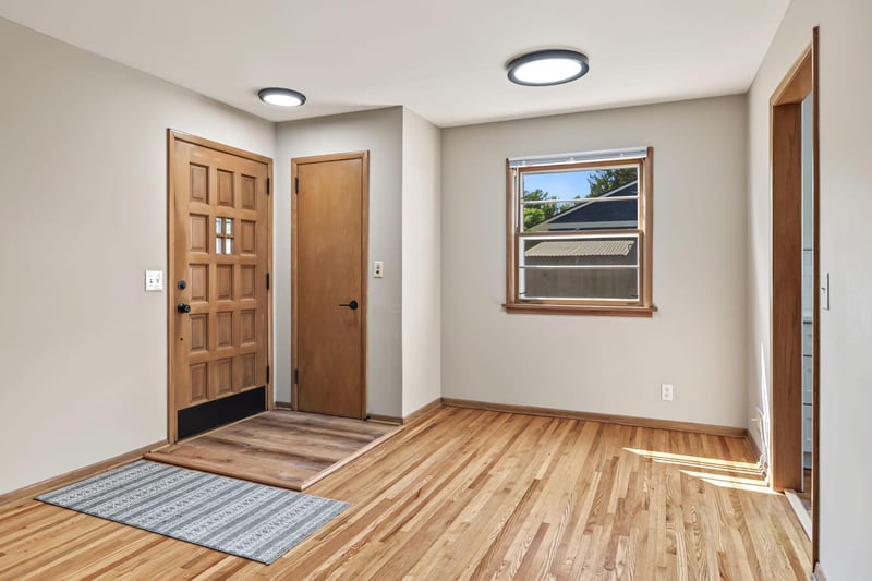 2938 Washburn Cir, Richfield, MN 55423