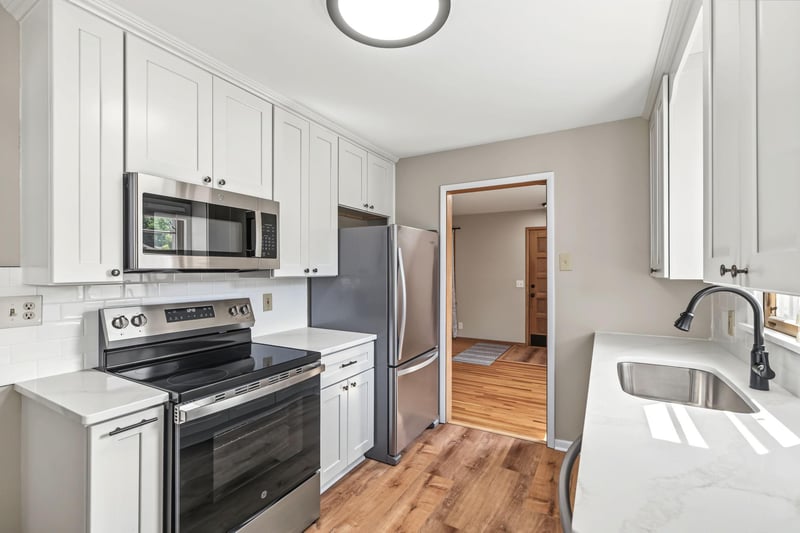 2938 Washburn Cir, Richfield, MN 55423