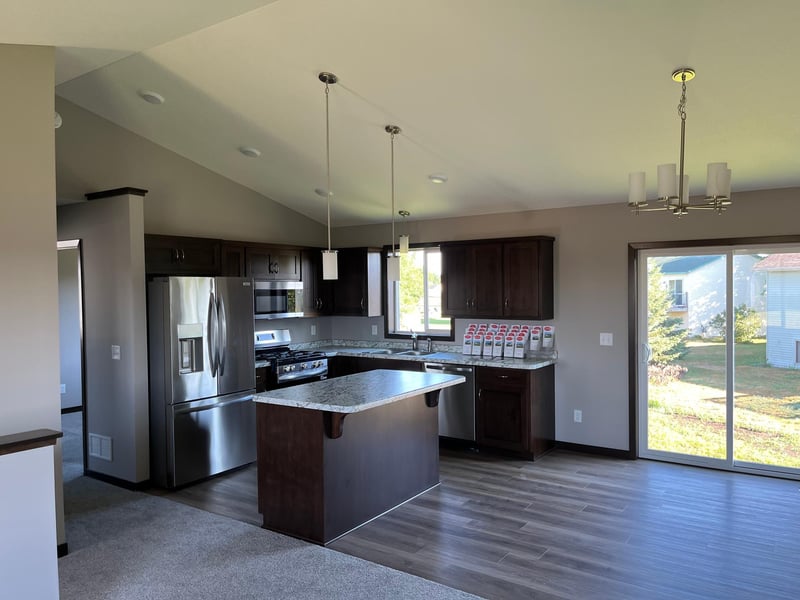 1802 Oak Pond Dr NW, Sauk Rapids, MN 56379