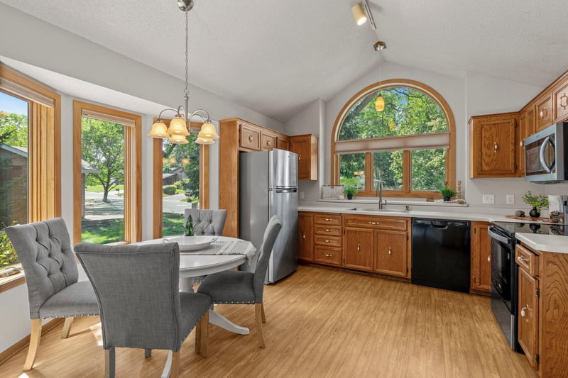 14231 Candlewood Ln NE, Prior Lake, MN 55372