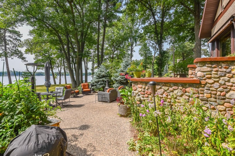 226 2nd St SE, Crosby, MN 56441