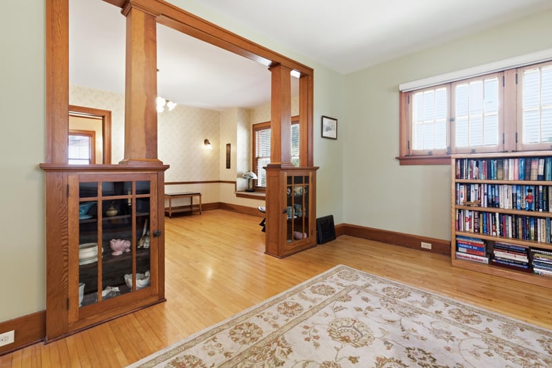 564 W Wabasha St, Winona, MN 55987