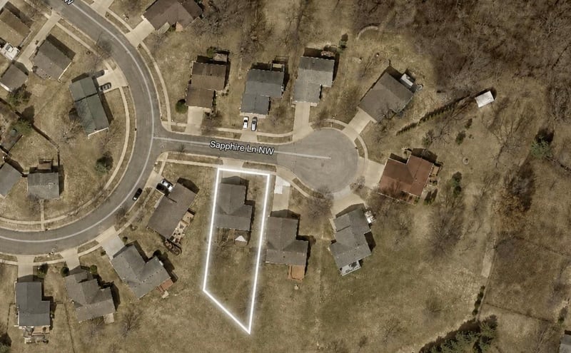 4212 Sapphire Ln NW, Rochester, MN 55901