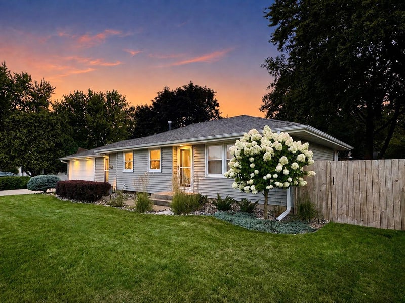 10118 Park Ave S, Bloomington, MN 55420