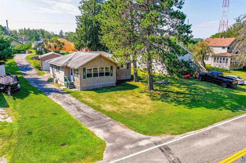 512 2nd St N, Tower, MN 55790