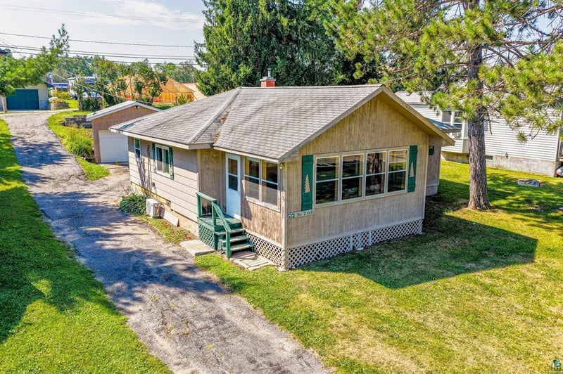512 2nd St N, Tower, MN 55790