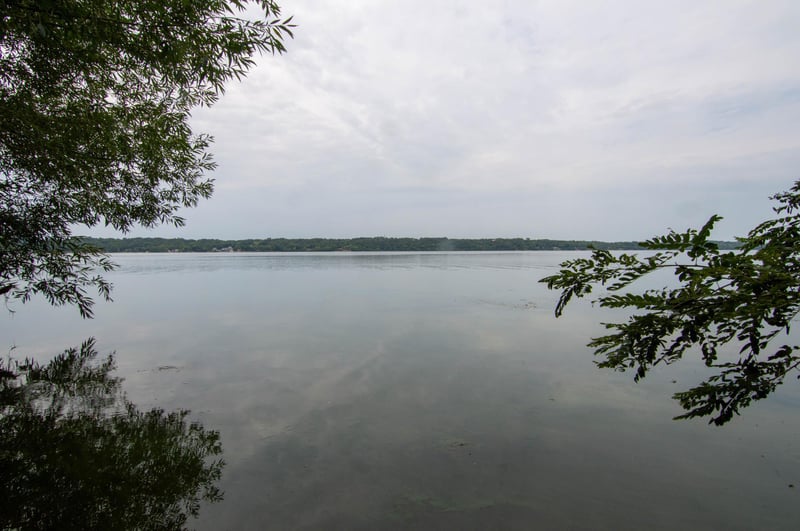 609 Lakeshore Dr, Ortonville, MN 56278