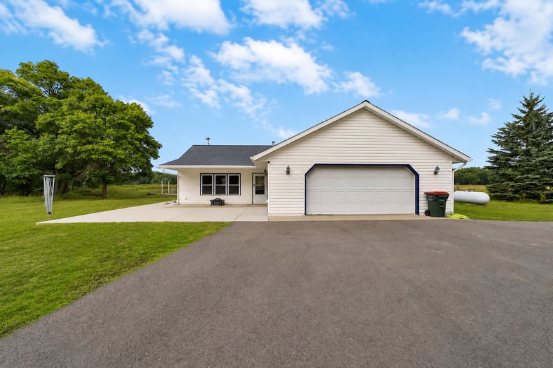 3736 Cedar Scenic Rd, Baxter, MN 56425