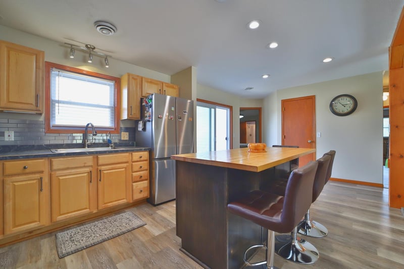 3736 Cedar Scenic Rd, Baxter, MN 56425