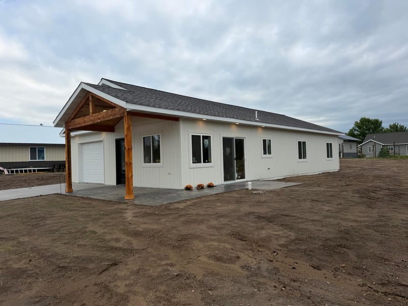 730 Cedar Ave SE, Menahga, MN 56464