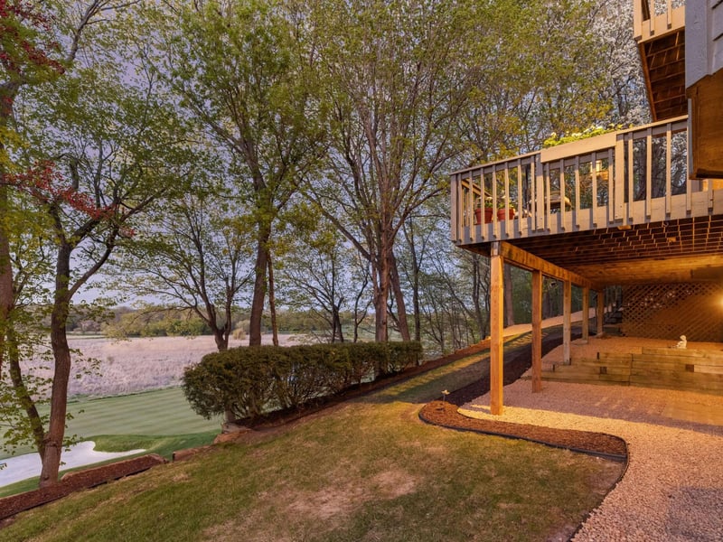 11202 Mount Curve Rd, Eden Prairie, MN 55347