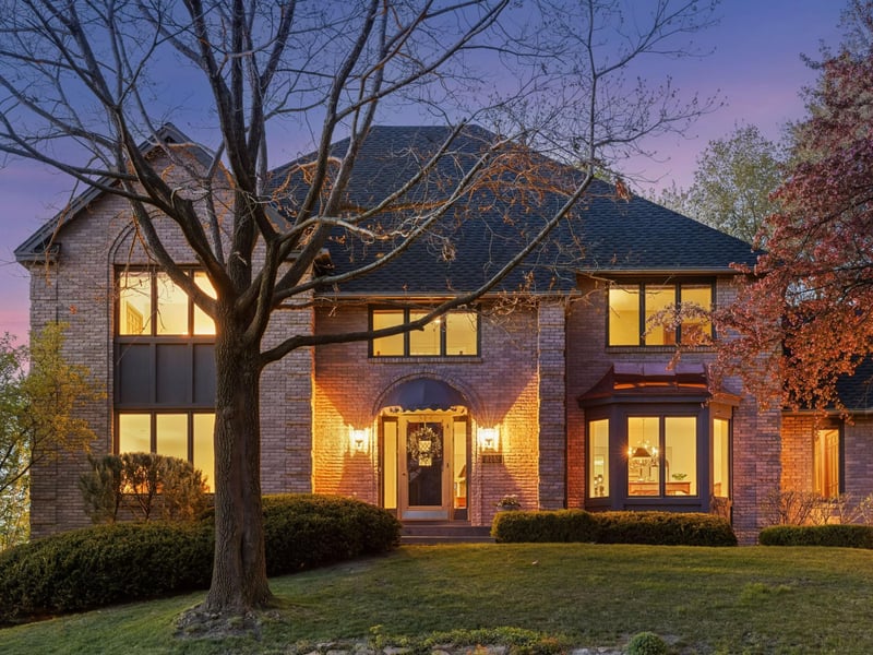 11202 Mount Curve Rd, Eden Prairie, MN 55347