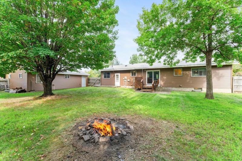 5895 Red Fox Rn, North Branch, MN 55056