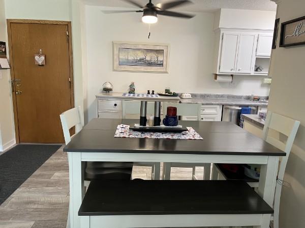 2720 Dale St N #C113, Roseville, MN 55113