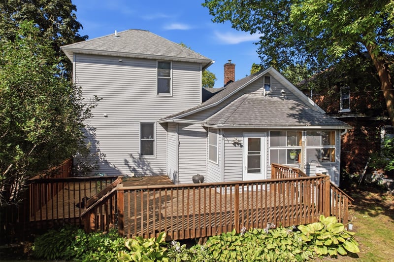 351 E Sanborn St, Winona, MN 55987