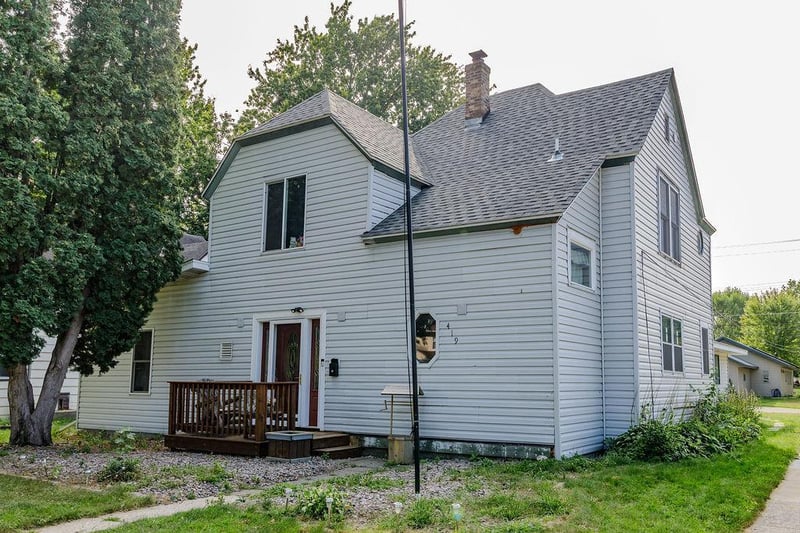 419 N 5th St, Montevideo, MN 56265