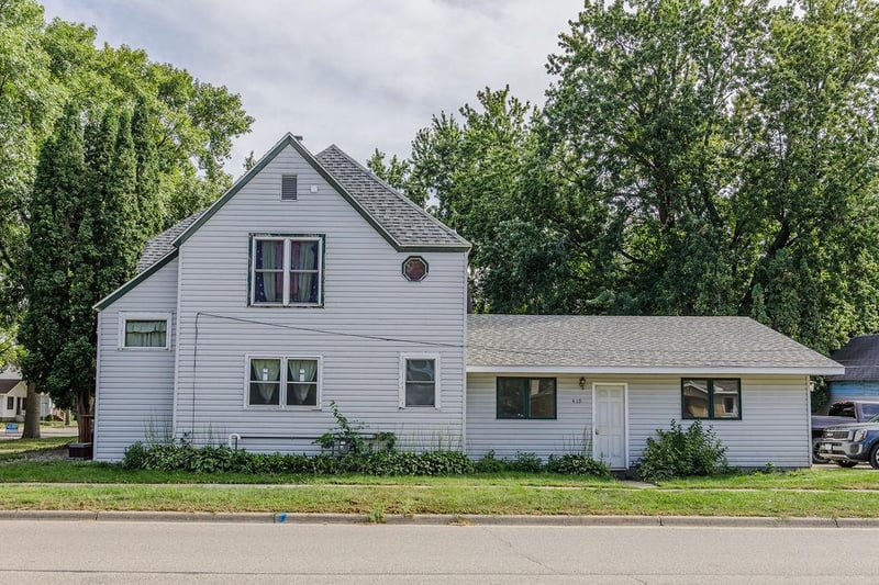 419 N 5th St, Montevideo, MN 56265