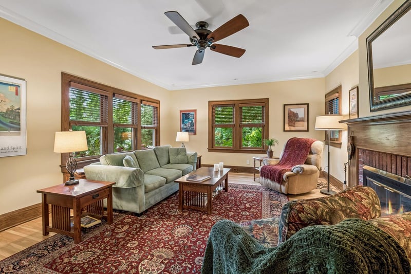 4308 France Ave S, Edina, MN 55410