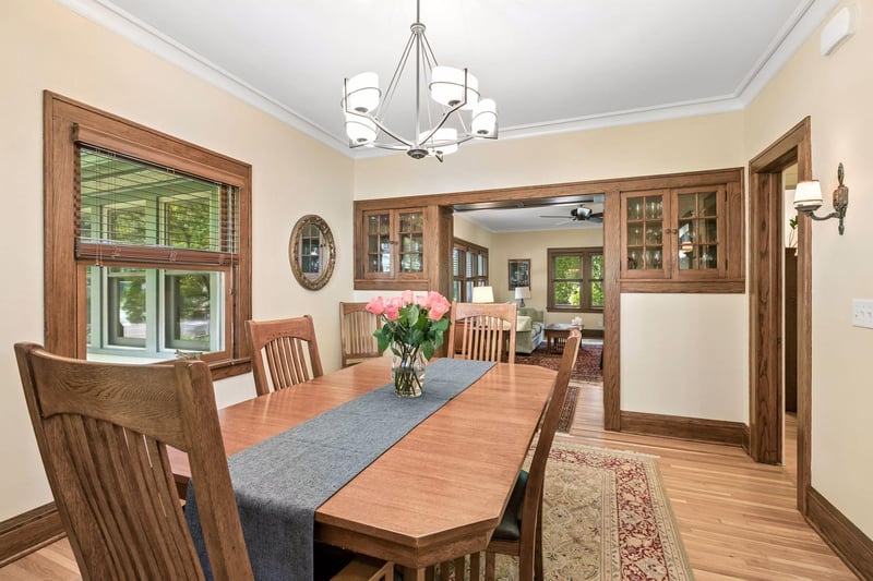 4308 France Ave S, Edina, MN 55410