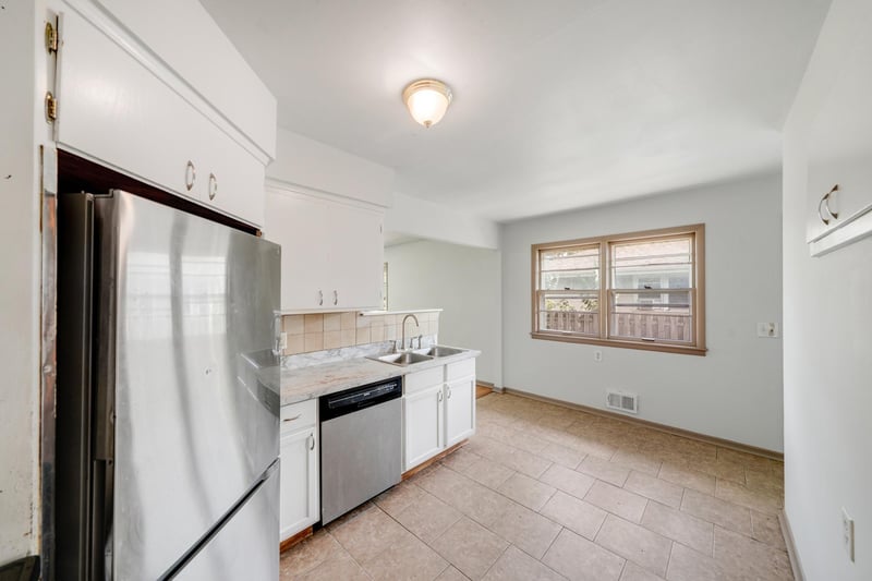 3822 3rd St NE, Columbia Heights, MN 55421