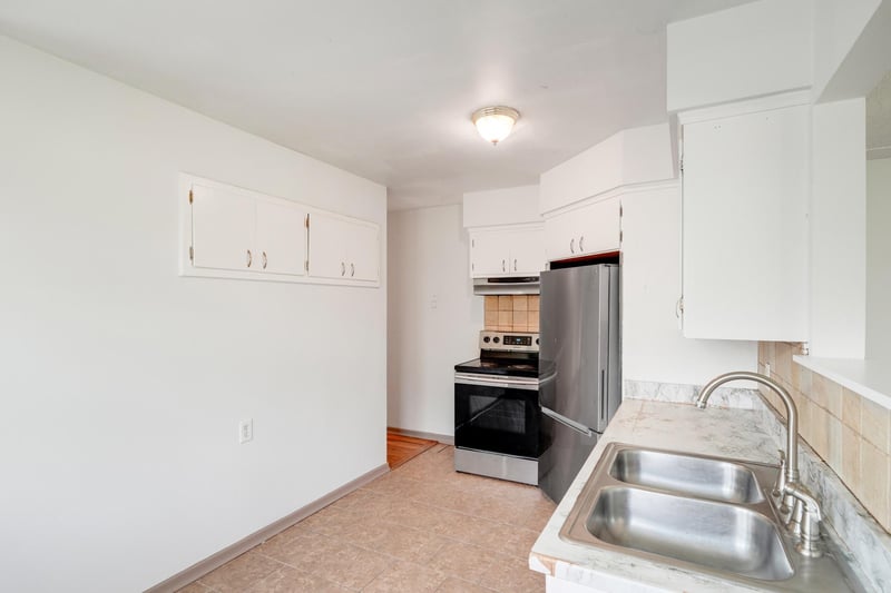 3822 3rd St NE, Columbia Heights, MN 55421