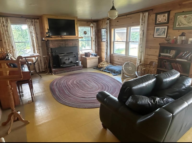 504 Corey Ave, Coleraine, MN 55722