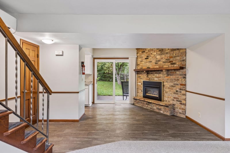 245 Glenmoor Ln, Long Lake, MN 55356