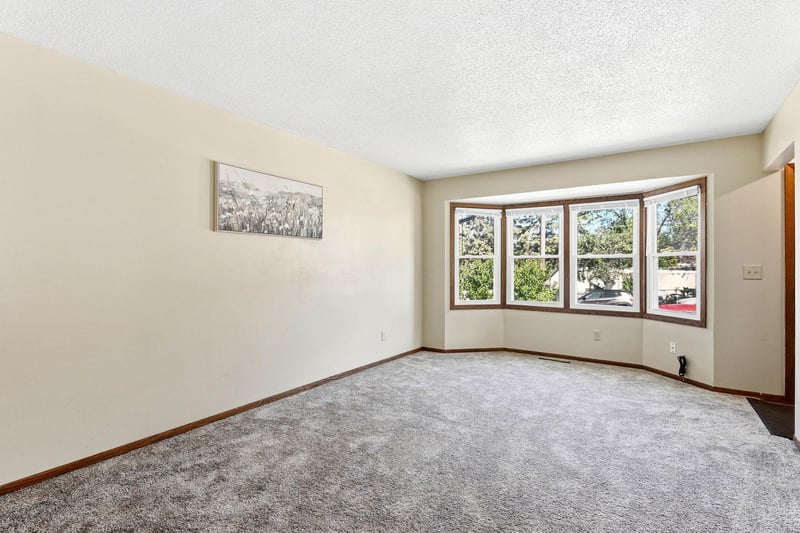 678 Case Ave, Saint Paul, MN 55106